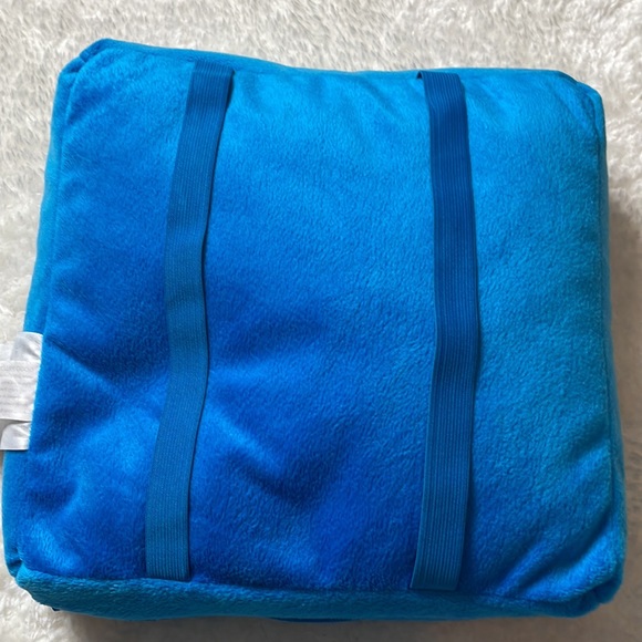 Travel pillow blue - Picture 2 of 5